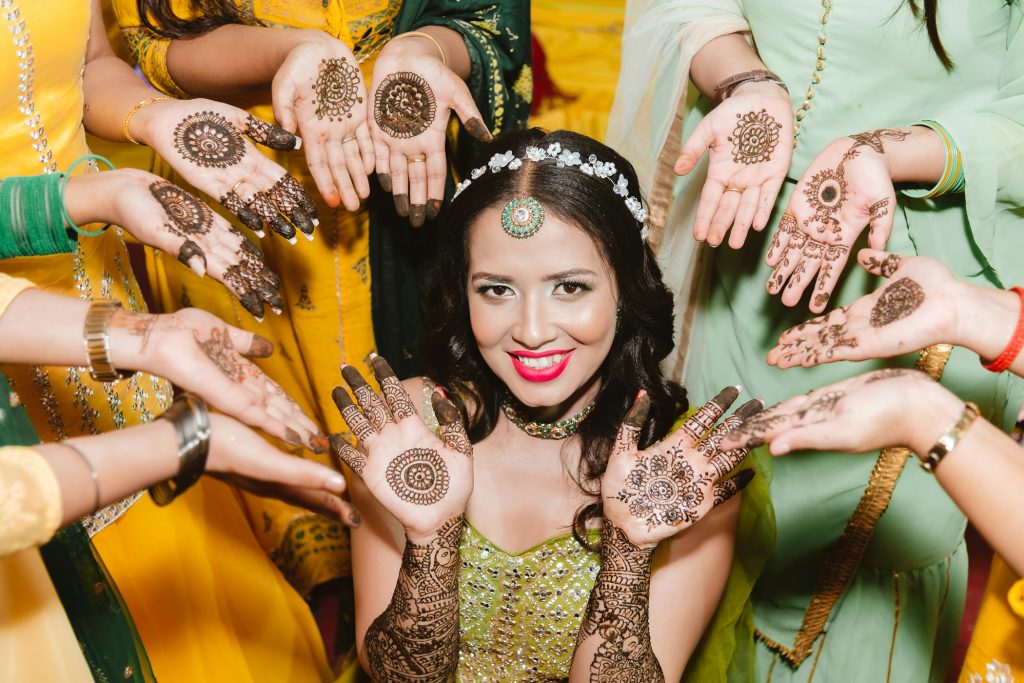 Theme-Based Mehndi Design